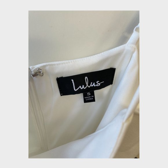 Gianna White Sleeveless Bodycon Dress - Picture 8 of 8